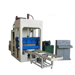 Venta caliente Japón utilizó la máquina de fabricación de bloques automática de hormigón hidráulico de la Qt6-15