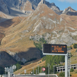 High Quality DIP Traffic Signs DMS/VMS Electronic Guidance Digital Road Signs <strong>Display</strong> Freeway Urban Warning Function - Product Image 6