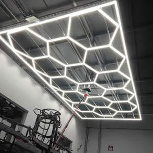 6000K <span class=keywords><strong>2</strong></span>,4*4,8 M techo aluminio LED panal alta luminosidad blanco frío Hexagonal LED luz de techo para taller garaje trabajo - Product Image 1