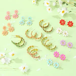 2024 New Design Spring Summer Daisy Flower Stud Hoop Earrings 18K Gold Plated 316L Stainless Steel Cuff Bracelets Jewelry Women