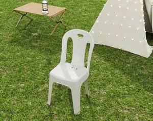 เก้าอี้รับประทานอาหารพลาสติกสีขาวที่พักแขนแบบวางซ้อนกันได้น้ำหนักเบาพนักพิงเก้าอี้พลาสติก PP สำหรับพักผ่อนกลางแจ้ง - Product Image 6