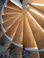 CBMMart Escalier d'intérieur en bois de chêne massif haut de gamme personnalisé 2024 Escalier en bois massif rotatif en métal Petit escalier en colimaçon