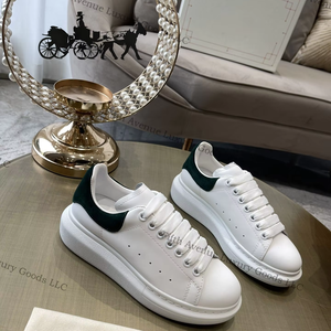 รองเท้าลำลองหนังวัวแท้พื้นหนาแฟชั่นสำหรับผู้ชายและผู้หญิง รุ่นใหม่ล่าสุด ดีไซน์หรูหรา วัสดุหนังกลับ พร้อมพื้นรองเท้าลาเท็กซ์ - Product Image 2