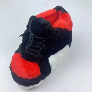 Femme Femme <span class=keywords><strong>Homme</strong></span> <span class=keywords><strong>Homme</strong></span> <span class=keywords><strong>Homme</strong></span> Couple Fluffy Fuzzy Plush Indoor Home Stuffed Trainer Sneaker Pantoufles avec semelle antidérapante - Product Image 4