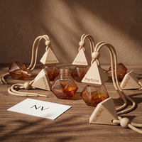 Diffuseur de voiture suspendu, flacon d'huile 8ml en verre rhombique vide avec bouchon en bois, désodorisant, vente en gros directe usine