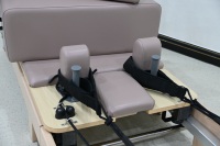 Nouvel Arrivage – Fournisseur Certifié CE – Vente en Gros – Reformer Pilates Commercial en Chêne Télescopique Durable de Qualité Supérieure pour Studio