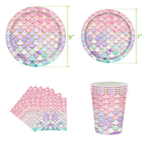 Ensemble de fête d'anniversaire sirène, nappe rose à écailles de poisson, décoration de table jetable pour enfants de 2 à 4 ans - Product Image 5