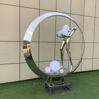 Pico Art Modern Garden Ring, sculptures humaines en acier inoxydable, couleur miroir sur table