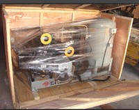 Machine de soufflage de bouteilles PET semi-automatique à 4 cavités avec composants et PLC Mitsubishi 1800 BPH