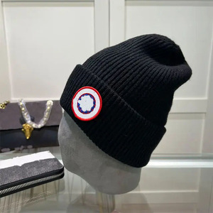 Topi Beanie Rajut dengan Logo Bordir Kustom, Topi Dingin Musim Dingin Mewah dan Hangat untuk Pria dan Wanita - Product Image 5