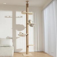 Structure d'escalade et griffoir en bois pour chat, du sol au plafond, avec hamac