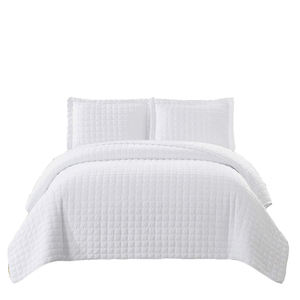 مجموعة مفروشات سرير فاخرة للبيع بالجملة تصميم فنادق مجموعة أغطية سرير مخملية مقاس كوين لحاف سرير لحاف - Product Image 1