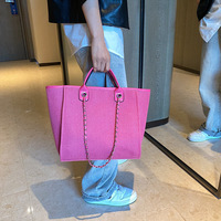 Grand sac fourre-tout personnalisé OEM ODM Sacs à main de créateur de luxe Sacs à main avec chaîne en toile de couleurs vives