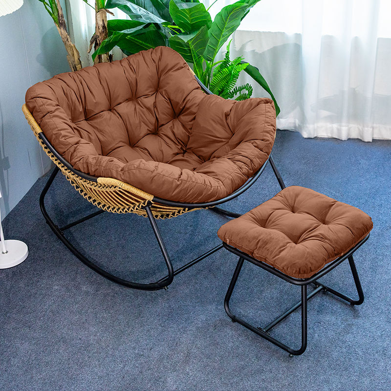 Fauteuil à bascule marron + ottoman