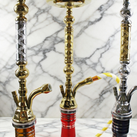 Chicha en métal doré et argenté sculpté - Base en verre multicolore et tuyau rayé pour salon haut de gamme