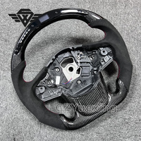 Volant de voiture de haute qualité adapté pour Toyota Supra fibre de carbone et matériau Alcantara de volant de lumières LED