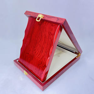 MH-NJ0322 आयताकार लाल फोल्डेबल लकड़ी प्रमाण पत्र पट्टिका पुरस्कार अनुकूलित लकड़ी की पट्टिका ट्रॉफी - Product Image 3