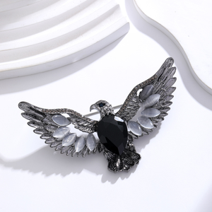 Novo Retro Esmalte Águia Broche De Metal Pássaro Emblema Pin das Mulheres Neutro Água Diamante Animal Emblema Presente dos homens Poderoso Peito Flor - Product Image 2
