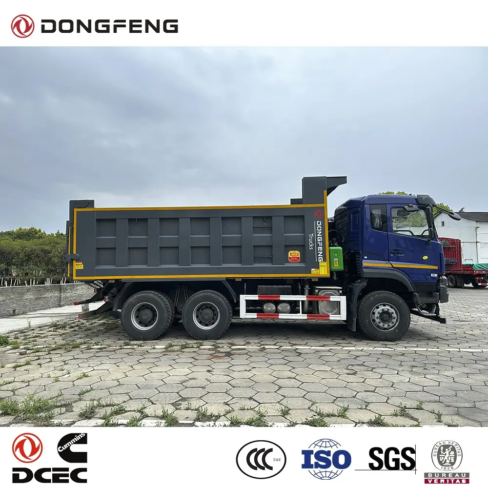 Dongfeng 6x4 type LHD installé dongfeng 420 HP Euro V moteur GVW 55 tonnes conception camion benne à benne basculante