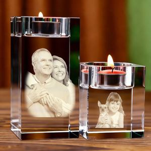 Photophore commémoratif, porte-bougie en cristal gravé sur mesure avec portrait, cadeaux d'anniversaire - Product Image 1