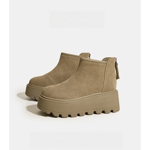 Botas de tobillo con plataforma de gamuza para mujer, botas cortas de invierno con cremallera trasera, calzado informal de moda que aumenta la altura, color camel - Product Image 6