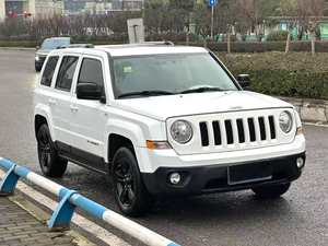 <span class=keywords><strong>Jeep</strong></span> Patriot SUV 2013-2015, Personalización Interior, Autos Usados de Alta Calidad - Product Image 3