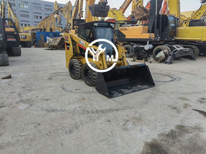 Chargeuse compacte d'occasion CAT 226B à prix avantageux, marque japonaise, chargeuse sur pneus d'occasion cat 226b, godet durable pour la construction urbaine - Product Image 4