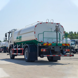 <span class=keywords><strong>Camion</strong></span>-<span class=keywords><strong>citerne</strong></span> à <span class=keywords><strong>eau</strong></span> CIMC LINYU personnalisé 4X2 220hp Sinotruk Howo, <span class=keywords><strong>camion</strong></span>-<span class=keywords><strong>citerne</strong></span> à <span class=keywords><strong>eau</strong></span> 4x4 - Product Image 3