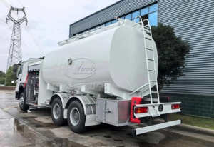 Camion-citerne à carburant aérien Sinotruk HOWO 18000L 20CBM pour avions Jet A1 – Approvisionnement direct usine - Product Image 6