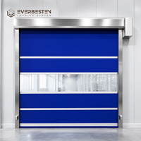 Porte rapide en PVC Everbesten, vitesse 0,8-1,5 m/s, avec barres renforcées anti-vent pour allées de distribution en entrepôt