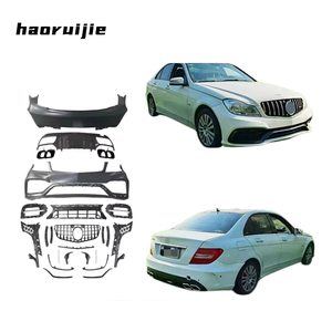 Kit carrosserie pour <span class=keywords><strong>Mercedes</strong></span>-Benz W204 Classe C <span class=keywords><strong>2011</strong></span>-2014, mise à niveau pour le style W205 <span class=keywords><strong>C63</strong></span> <span class=keywords><strong>AMG</strong></span>, pare-chocs avant, calandre - Product Image 1