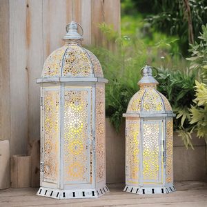 Farol de Hierro Plateado Duradero de Alta Calidad para Decoración del Hogar Elegante Hecha a Mano, Ocasiones Festivas, Uso en Interiores y Exteriores - Product Image 3