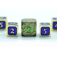 Mini or numéro 6 faces polyédrique simple forme carrée de dés en métal bleu en alliage de zinc pour les jeux de société DnD