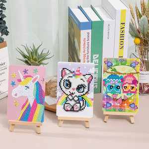 Fatto a mano Mini cartone animato gatto cristallo pittura di diamante dalla fabbrica di cina fai da te stile moderno con acrilico e materiale plastico per i bambini - Product Image 1