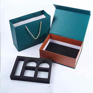 Caja de regalo de papel de cartón de primera calidad grande al por mayor de lujo negro con logotipo personalizado estampado de lámina dorada para extensiones de cabello de peluca - Product Image 4