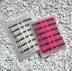 Sac à fermeture éclair en CPE biodégradable réutilisable pour l'emballage de vêtements pour bébés avec finition mate givrée personnalisée et utilisation de fourrure - Product Image 4