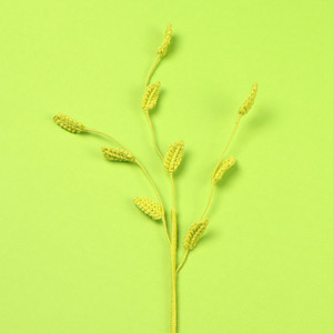 Petites herbes au crochet faites à la main, herbes délicates et légères au vent, feuillage artificiel vert, arrangement floral, feuilles de plantes symétriques - Product Image 3