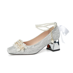 Escarpins Mary Jane à bout carré et talon carré, avec bride à la cheville et perles, chaussures de mariage pour mariée et demoiselle d'honneur, doublure confortable en satin - Product Image 5