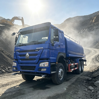 Camion-citerne SINOTRUK HOWO 6x4 pour l'Afrique, travaux miniers et de construction, fonction de pulvérisation multiple, réservoir d'eau antirouille