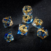 Ensemble de dés en résine à bords tranchants personnalisables de qualité supérieure avec anneau doré pour collection de cadeaux de joueur de DND RPG