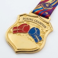 Médaille de récompense personnalisée en alliage de zinc émaillé souple en forme de gants de boxe avec ruban à motif imprimé pour les matchs de championnats
