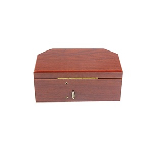 Boîte à bijoux musicale en bois personnalisée avec miroir et tiroir |   <span class=keywords><strong>Cadeau</strong></span> souvenir familial pour filles et femmes - Product Image 3