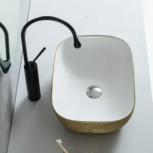 豪华金色马桶和水槽浴室时尚水槽碗艺术洗手盆