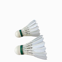 ST. NO 7 Volants de badminton série Feather Straight - Vol stable - Idéal pour l'entraînement en club / à domicile