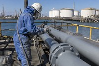 Revêtement liquide mat en résine de caoutchouc chloré Wolong pour la protection anticorrosion, résistant aux eaux salées, application au pinceau, au truelle ou au pulvérisateur
