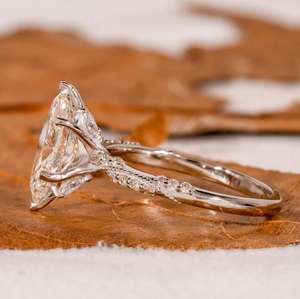 Anillo de compromiso de diamantes cultivados en laboratorio de oro macizo de 14K, joyería HPHT certificada por IGI, regalo nupcial, anillo de diamantes de laboratorio para clientes - Product Image 3