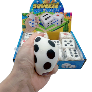 Jouets dés à presser en TPR mignons pour enfants de 5 à 7 ans, unisexe, pour soulager le stress et la décompression, accessoires amusants pour jeu d'échecs volant - Product Image 1