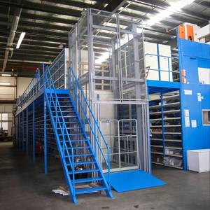 <span class=keywords><strong>Ascenseur</strong></span> de fret en acier industriel Capacité de charge de 1000 kg à 5000 kg Commande hydraulique à distance pour le levage de marchandises dans les bâtiments commerciaux - Product Image 1