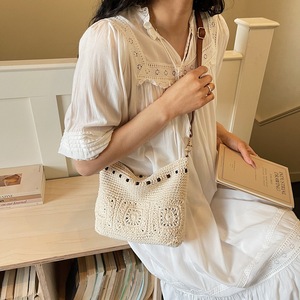 Borsa a Tracolla Fatta a Mano all'Uncinetto |   Borsa a tracolla da donna in stile boho con dettagli in perline per l'estate, la <span class=keywords><strong>spiaggia</strong></span> <span class=keywords><strong>e</strong></span> l'abbigliamento casual - Product Image 3