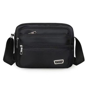 Giggle Sac bandoulière pour homme en tissu Oxford, sangle réglable, grande capacité, sac de voyage unisexe, couleur unie, tenues de tous les jours - Product Image 1